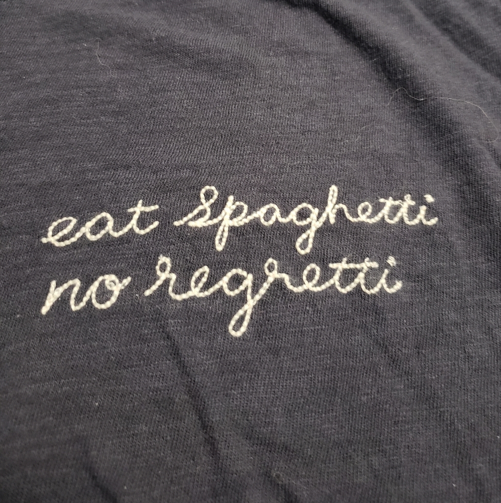 Old Navy Embroidered T-Shirt Size Large